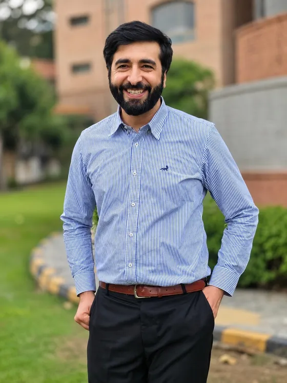 Dr. Sajjad Yousafzai, consultant vascular, general and laparoscopic surgeon